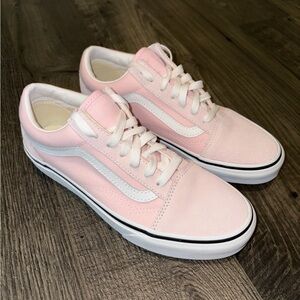 VANS Pink and white old skool sneaker men’s 8 woman’s 9.5 skate fashion